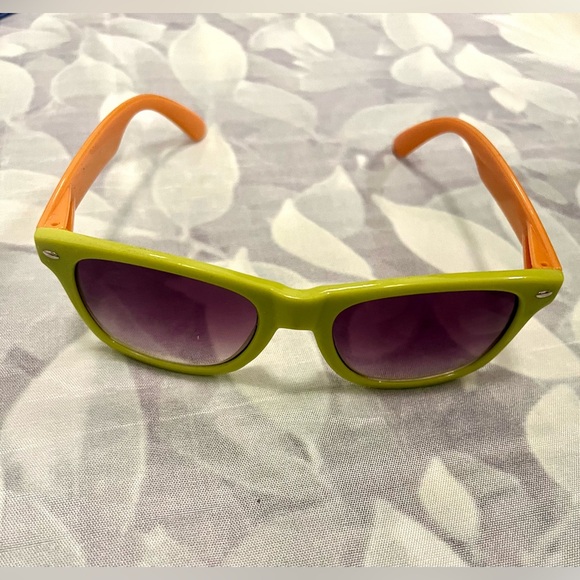 NWOT Rei Co-op Polarized Green and Orange Sunglasses main image 10